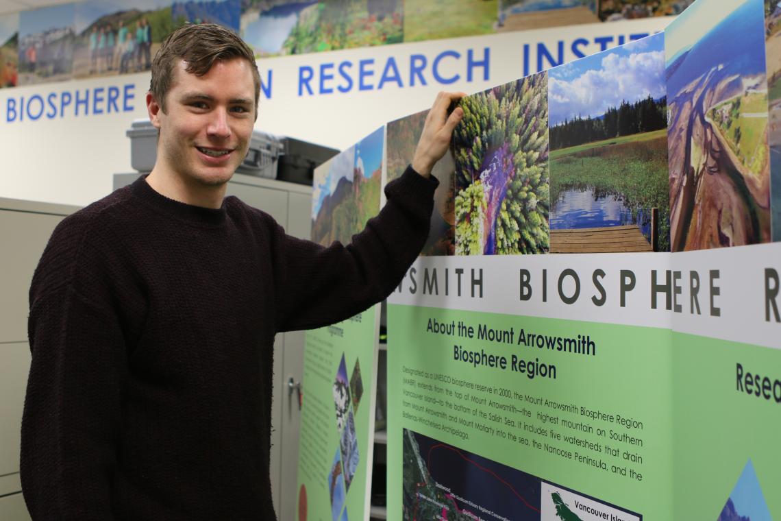 VIU Students showcase research projects.