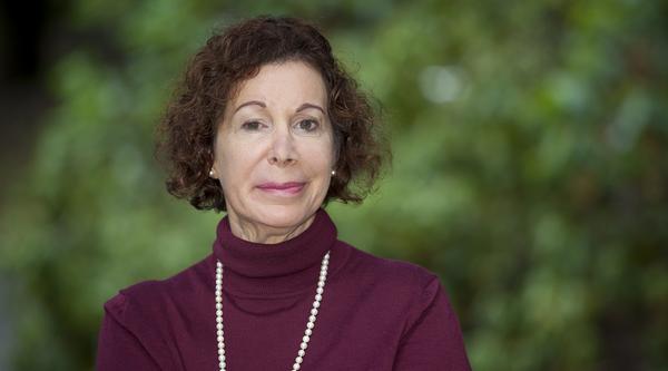 Headshot of Dr. Cheryl Krasnick Warsh