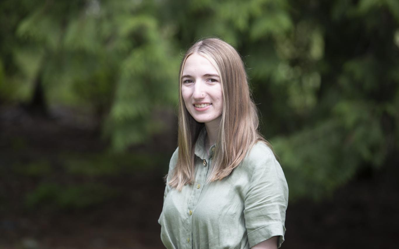 Headshot of Lauryn Mackenzie 